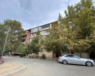 Xırdalan ş., Köhnə tikili , 3 otaq